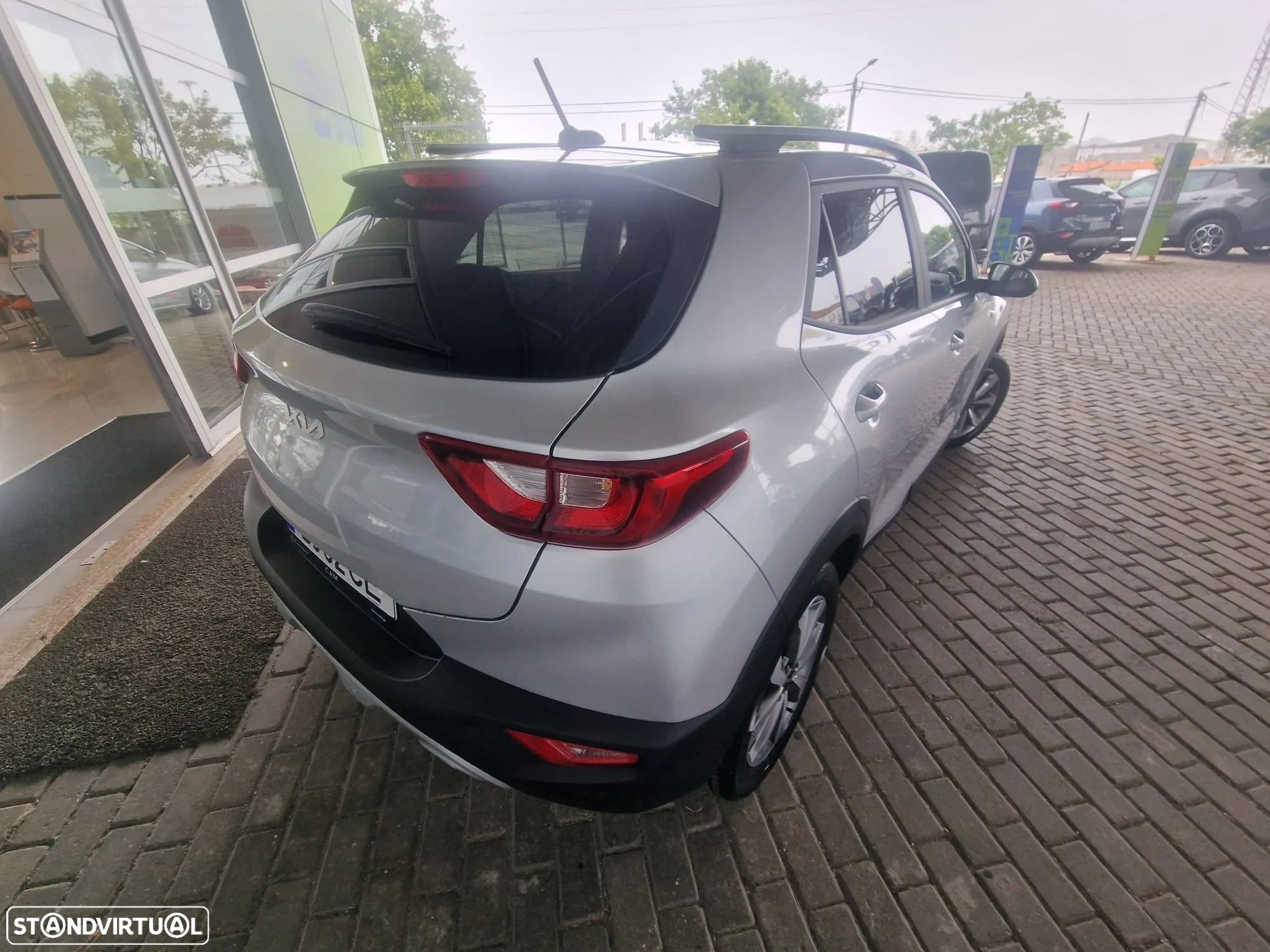 Kia Stonic 1.2 Dynamic - 3