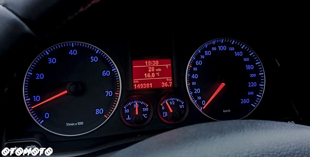 Volkswagen Golf 1.6 Tour Edition - 29