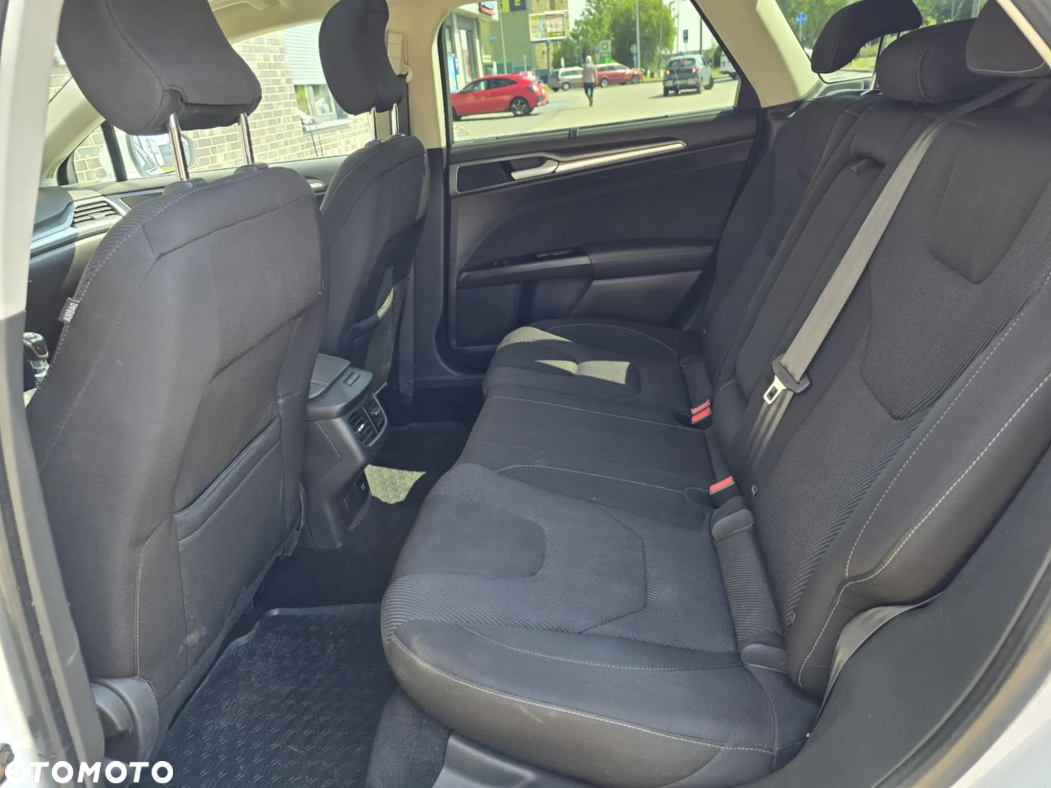 Ford Mondeo 2.0 TDCi Start-Stopp Titanium - 26