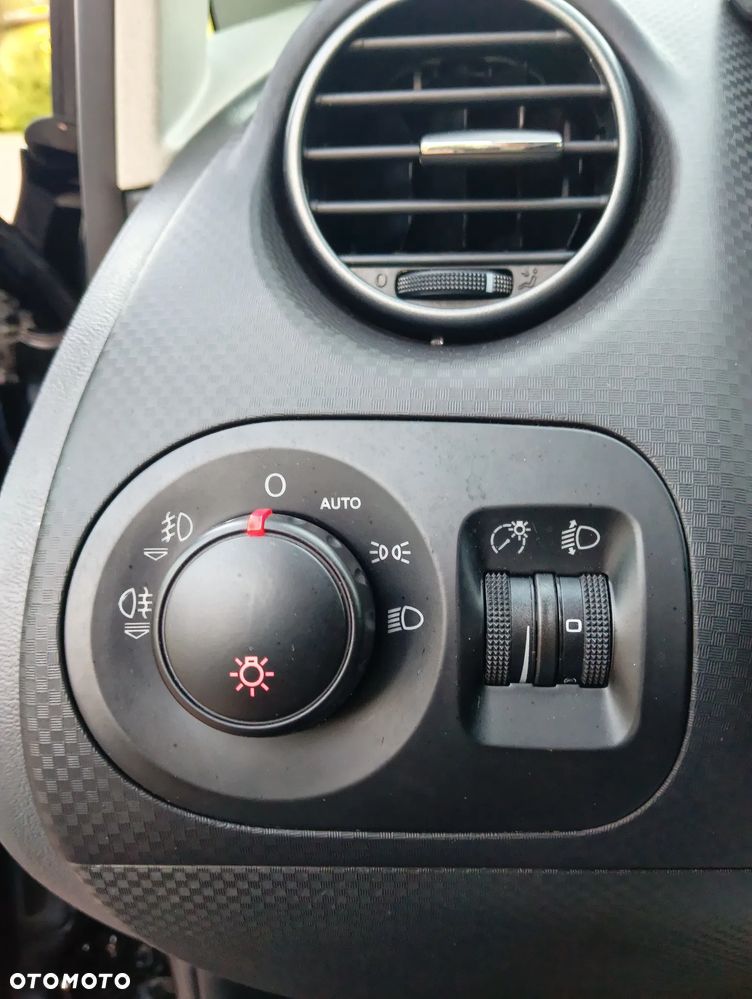 Seat Altea 1.6 Style - 17