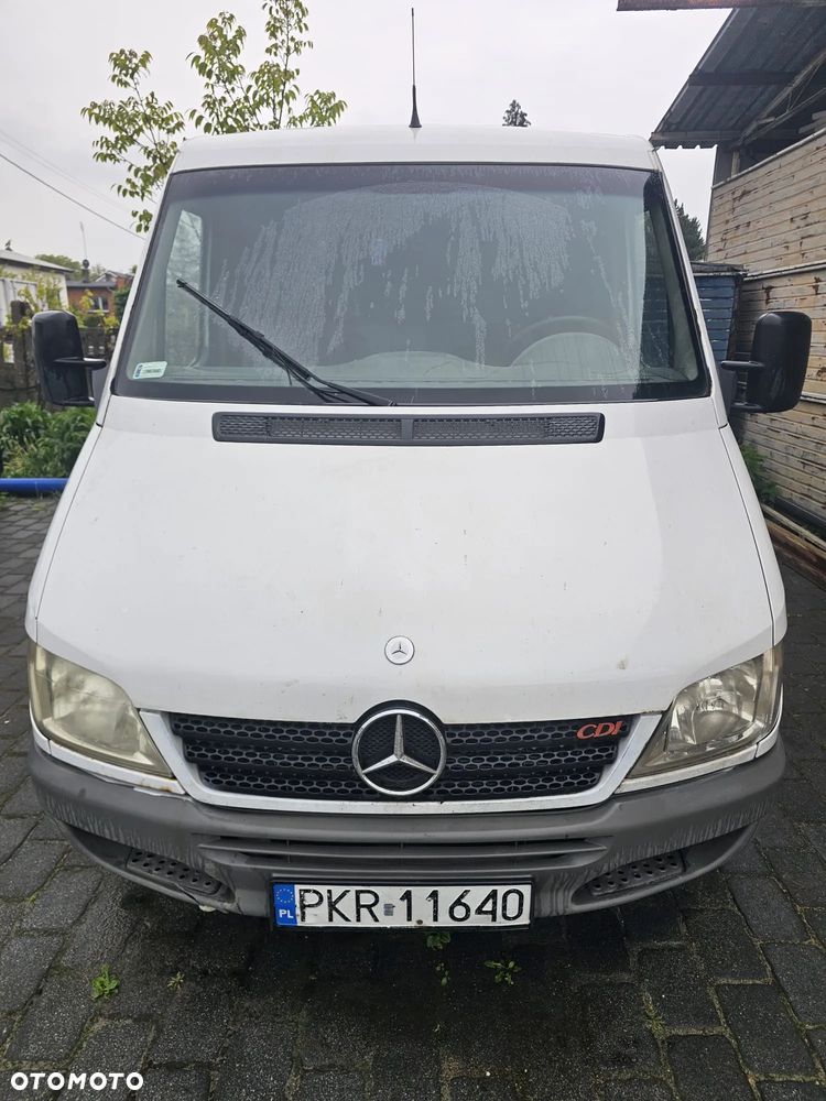 Mercedes-Benz Sprinter - 2