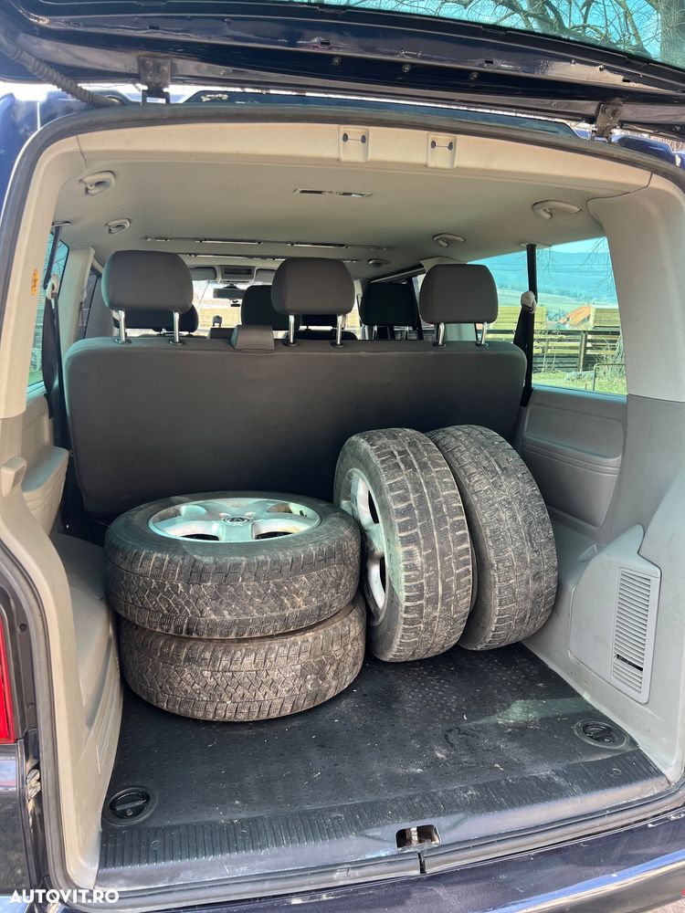 Volkswagen Transporter - 11