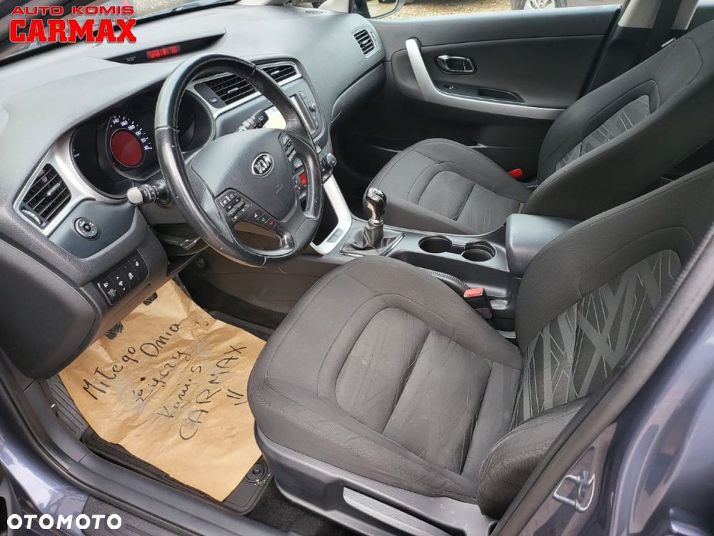 Kia Ceed 1.4 CVVT ISG Dream Team Edition - 30