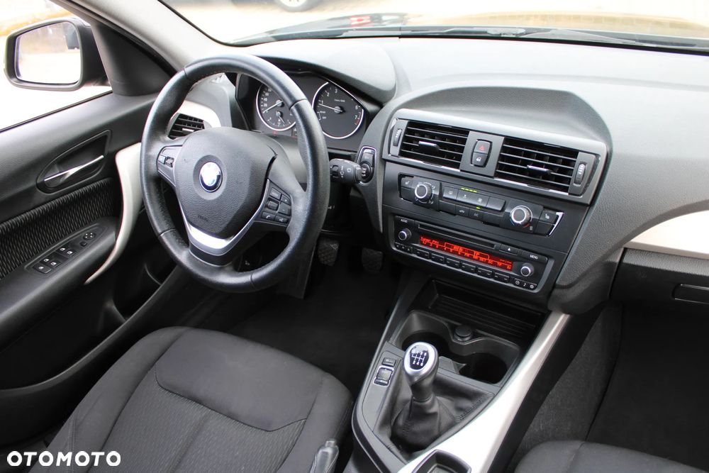 BMW Seria 1 - 15
