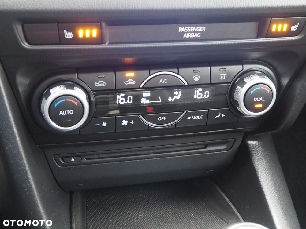 Mazda 3 SKYACTIV-G 120 Exclusive-Line - 28