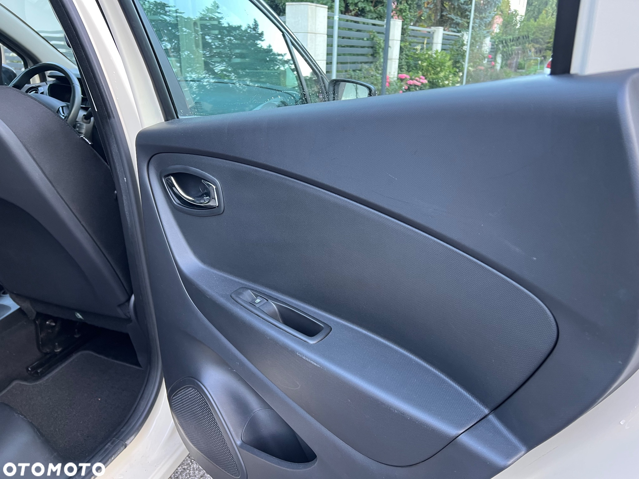 Renault Captur (ENERGY) TCe 90 LIMITED - 30