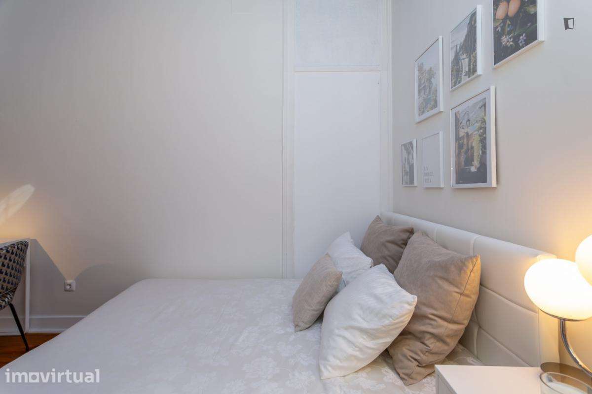 Quarto - localizado em Alcântara Lisbon - Grande imagem: 3/33
