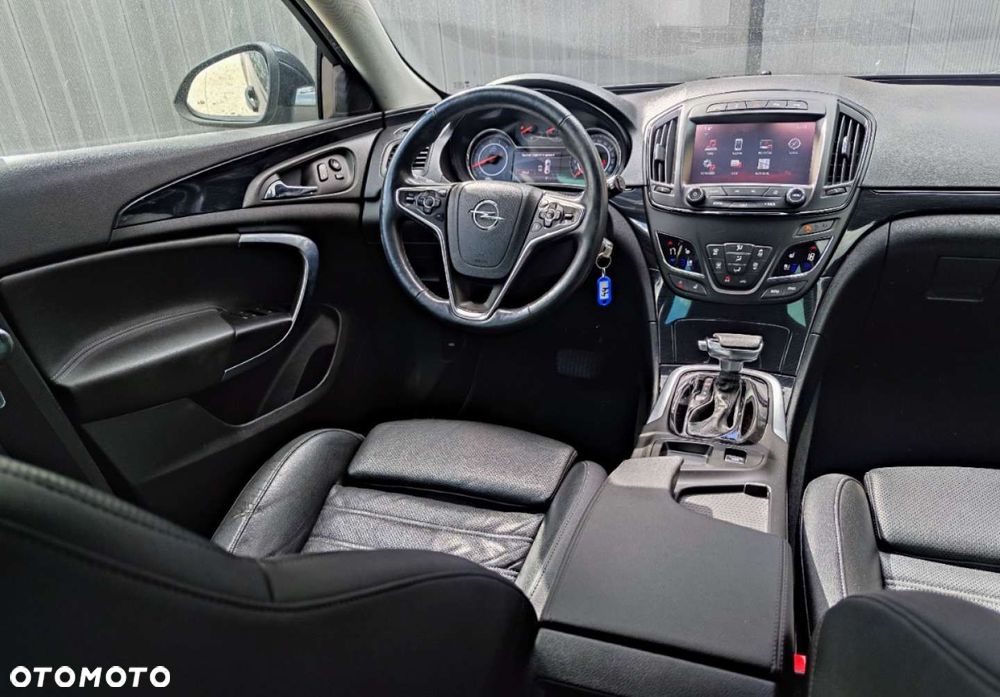 Opel Insignia - 11