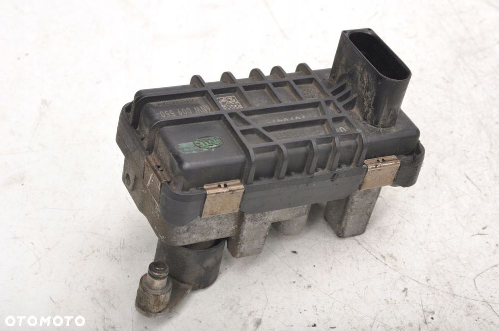 CITROEN C5 III 3.0 HDi STEROWNIK NASTAWNIK TURBINY - 2