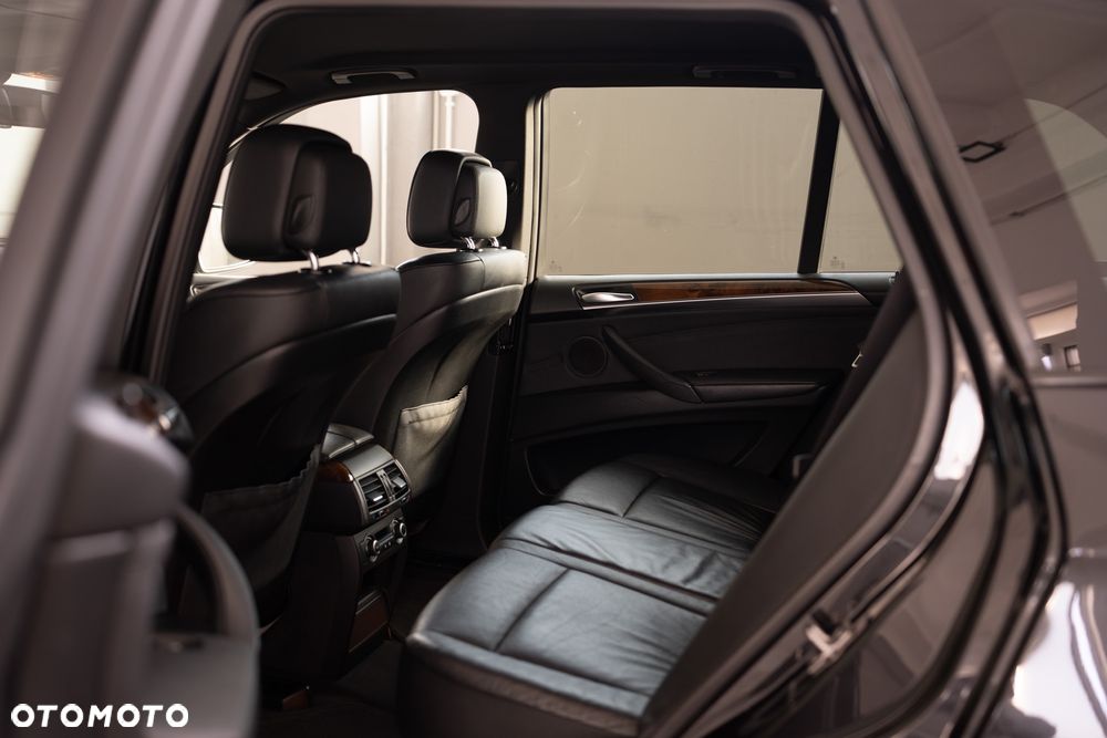 BMW X5 - 12