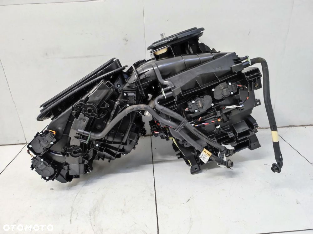 NAGRZEWNICA KOMPLETNA EU VOLVO XC60 II 2 2.0D - 7