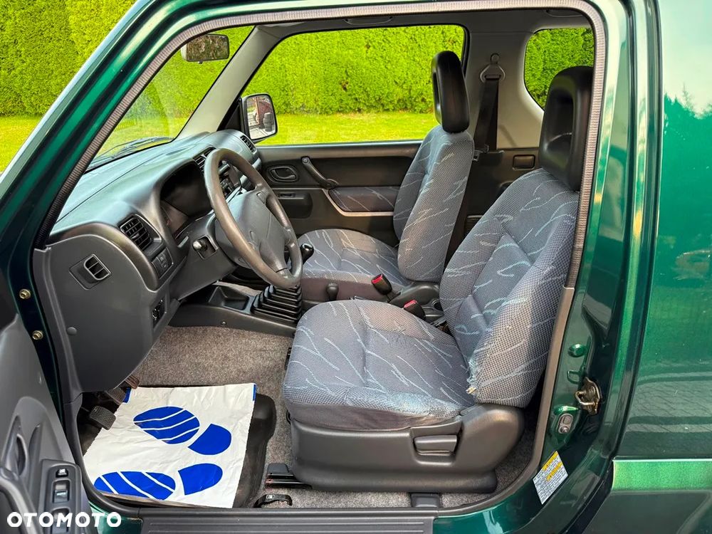 Suzuki Jimny 1.3 - 19