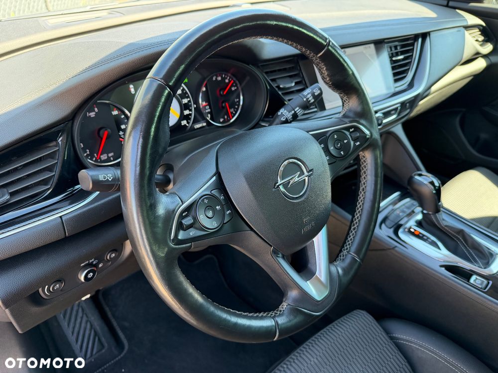 Opel Insignia - 15