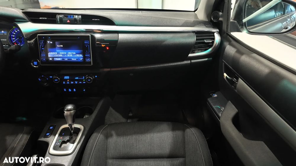 Toyota Hilux 2.4D 150CP 4x4 Double Cab AT Style - 18