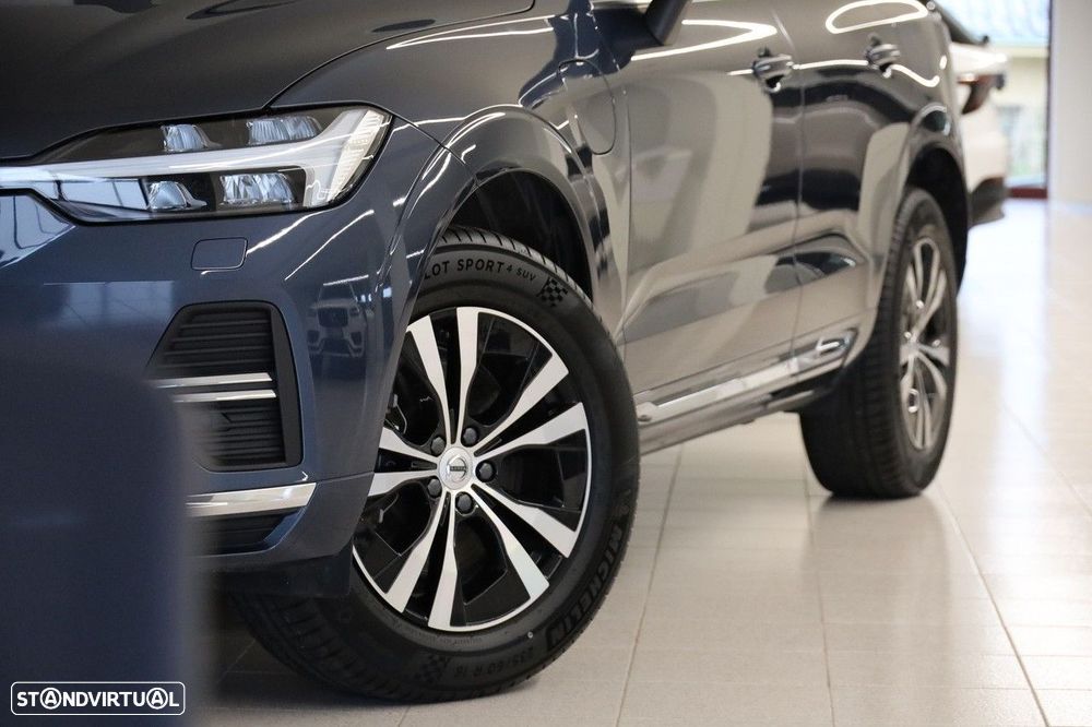 Volvo XC 60 2.0 T6 PHEV Core AWD - 27