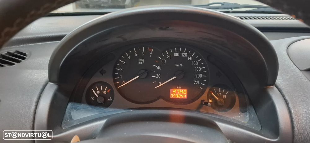 Opel Corsa 1.2 16V Elegance - 3