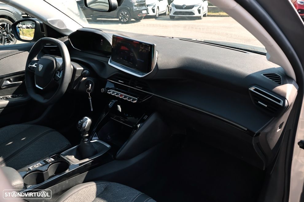 Peugeot 208 1.2 PureTech Allure - 12