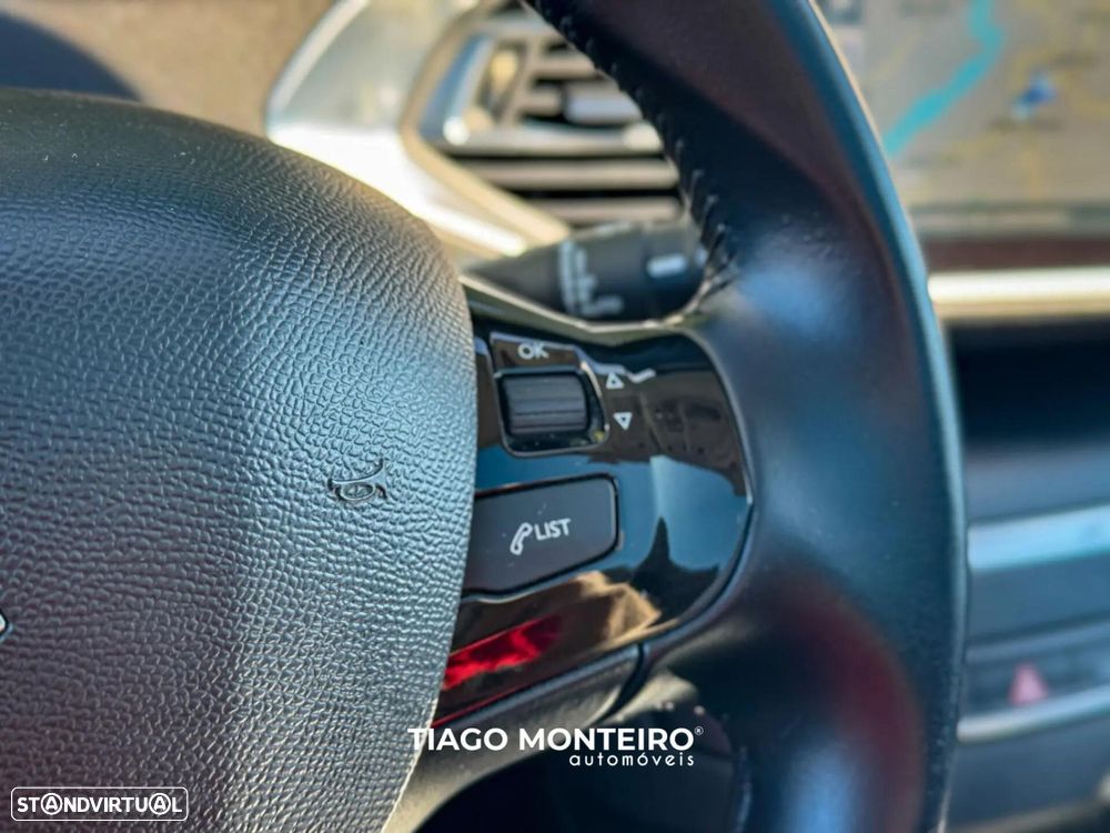 Peugeot 308 BlueHDi FAP 120 Stop&Start Winter Edition - 45