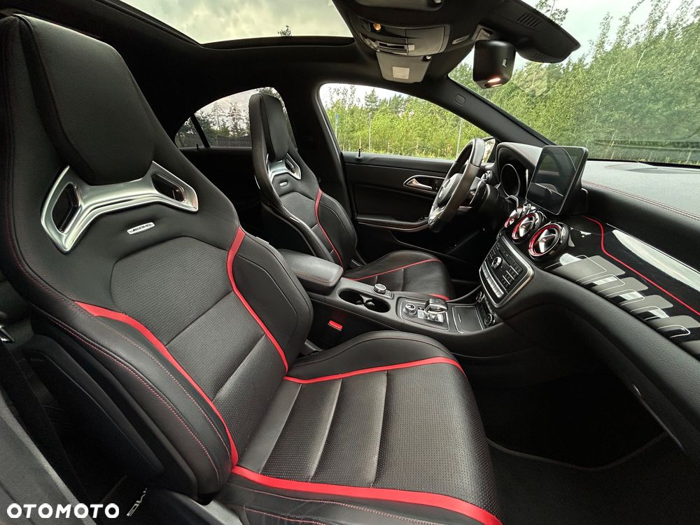 Mercedes-Benz CLA AMG 45 4-Matic - 18
