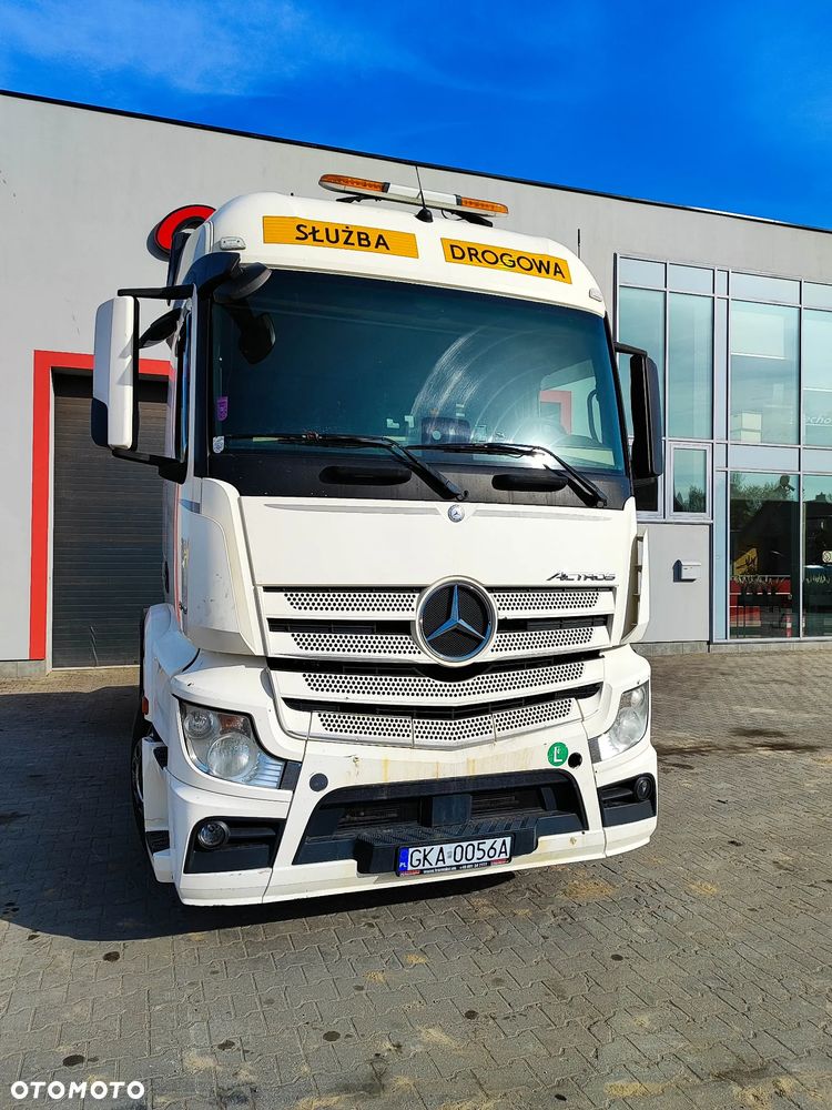 Mercedes-Benz ACTROS - 1