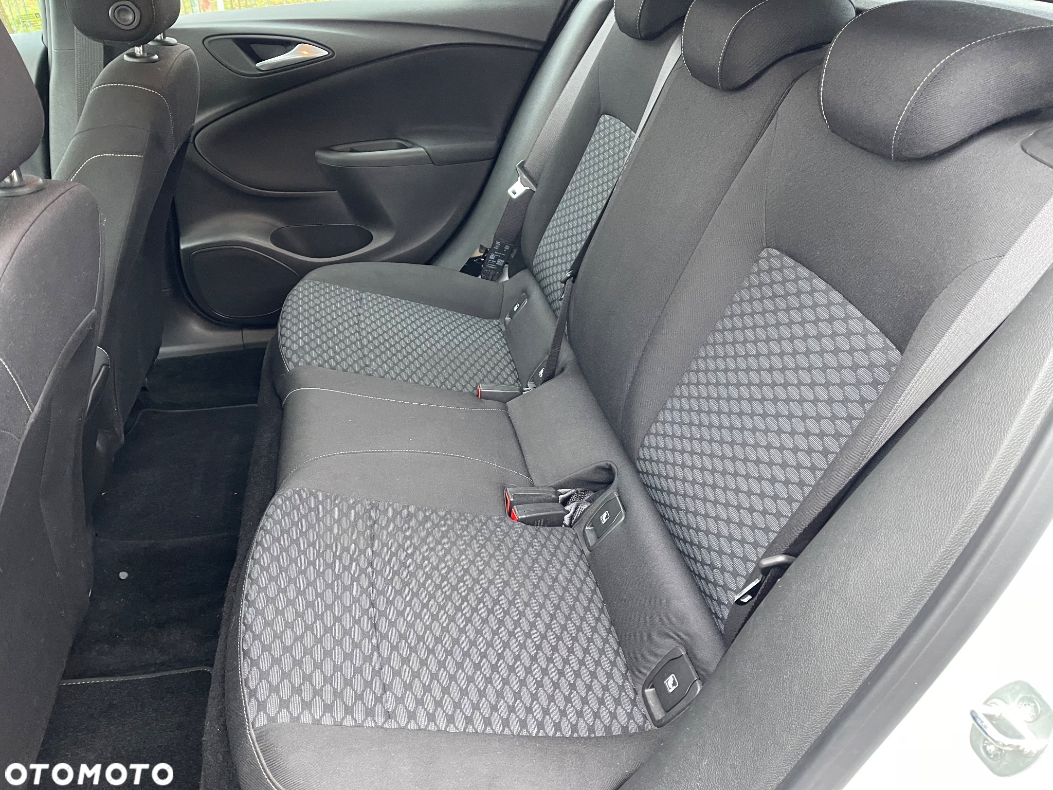 Opel Astra 1.5 D Start/Stop Business Edition - 20