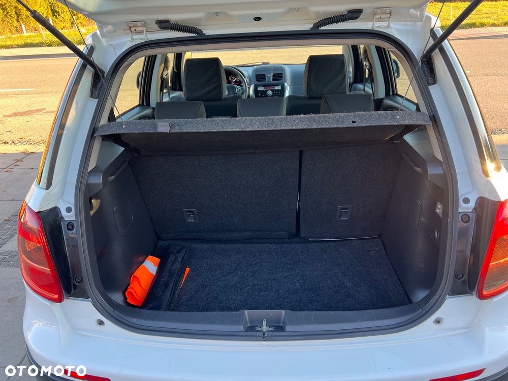 Fiat Sedici 2.0 Multijet DPF 4x4 Luxury - 22