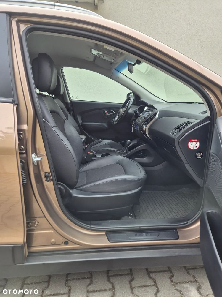 Hyundai ix35 2.0 CRDi 4WD Automatik Fifa World Cup Gold Edition - 15