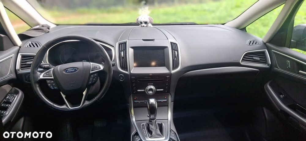 Ford S-Max 2.0 TDCi 4WD Titanium PowerShift - 7