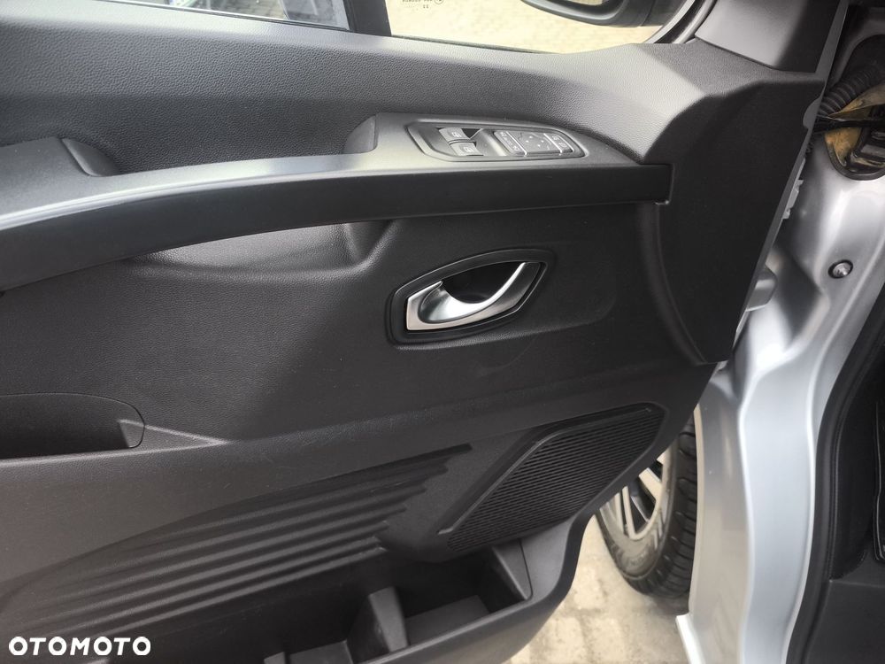 Renault Trafic 2.0 dCi Escapade - 10