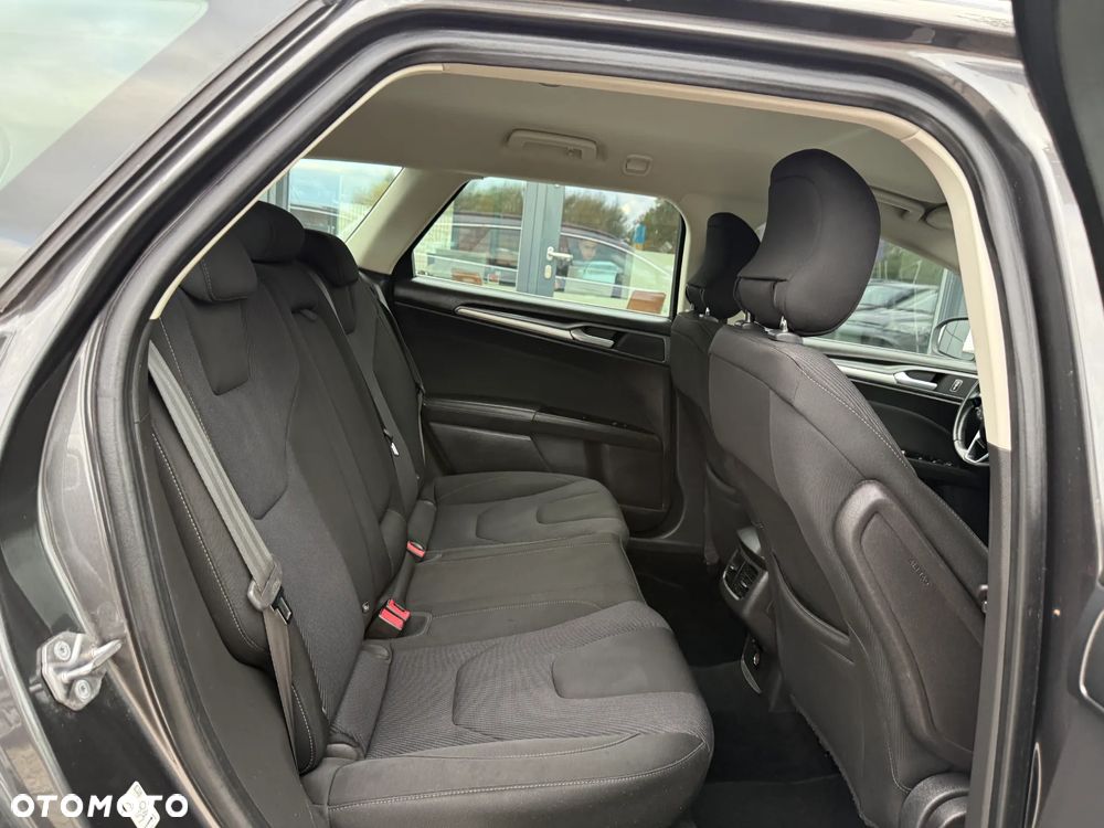 Ford Mondeo 1.6 TDCi Ambiente - 25