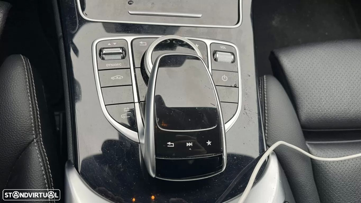 Mercedes-Benz C 350 e T 7G-TRONIC AMG Line - 48