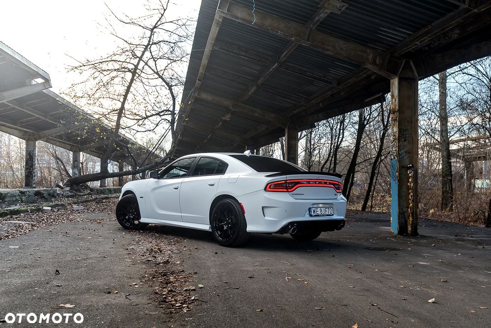 Dodge Charger 5.7 R/T - 7