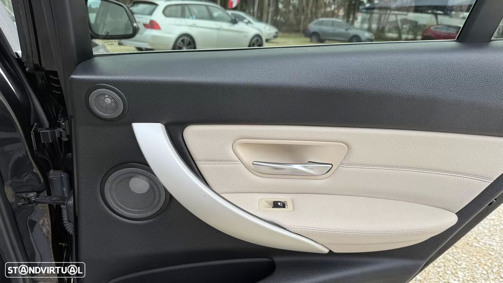 BMW 320 d Aut. Efficient Dynamics Edition Blue Perf. Luxury Line - 45