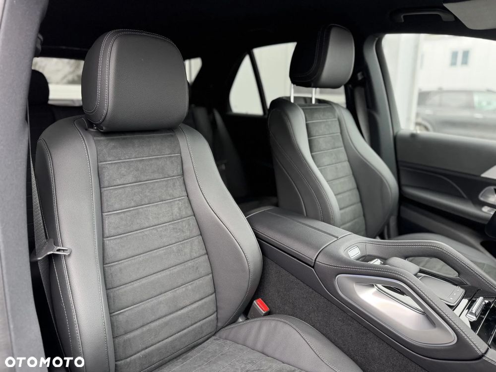 Mercedes-Benz GLE 300 d 4Matic 9G-TRONIC AMG Line Advanced Plus - 12