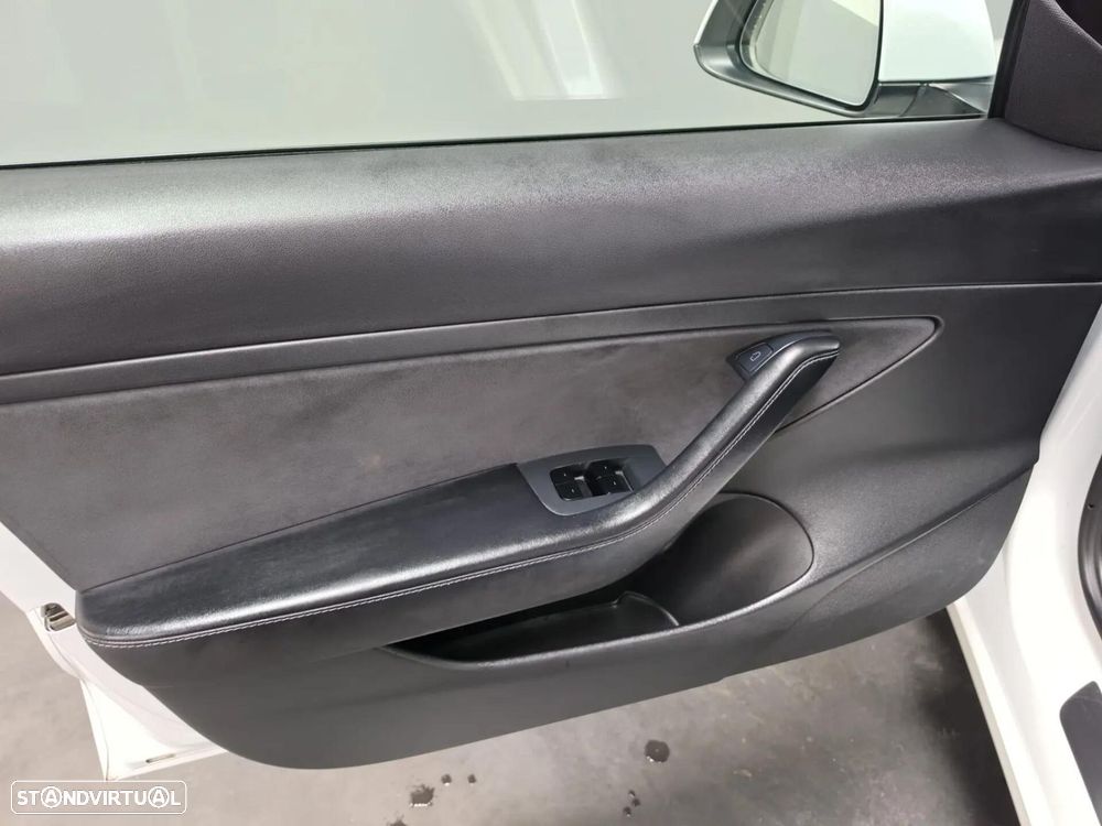 Tesla Model 3 Standard Range Plus RWD - 26