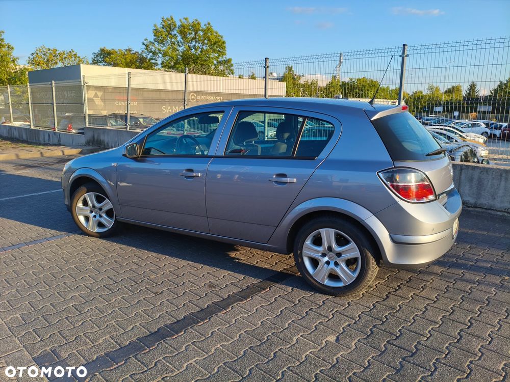 Opel Astra III 1.6 Essentia - 7