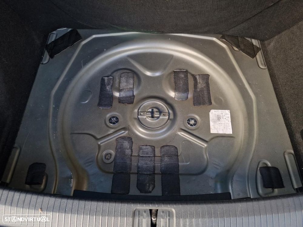 VW Tiguan 2.0 TDI Highline - 26