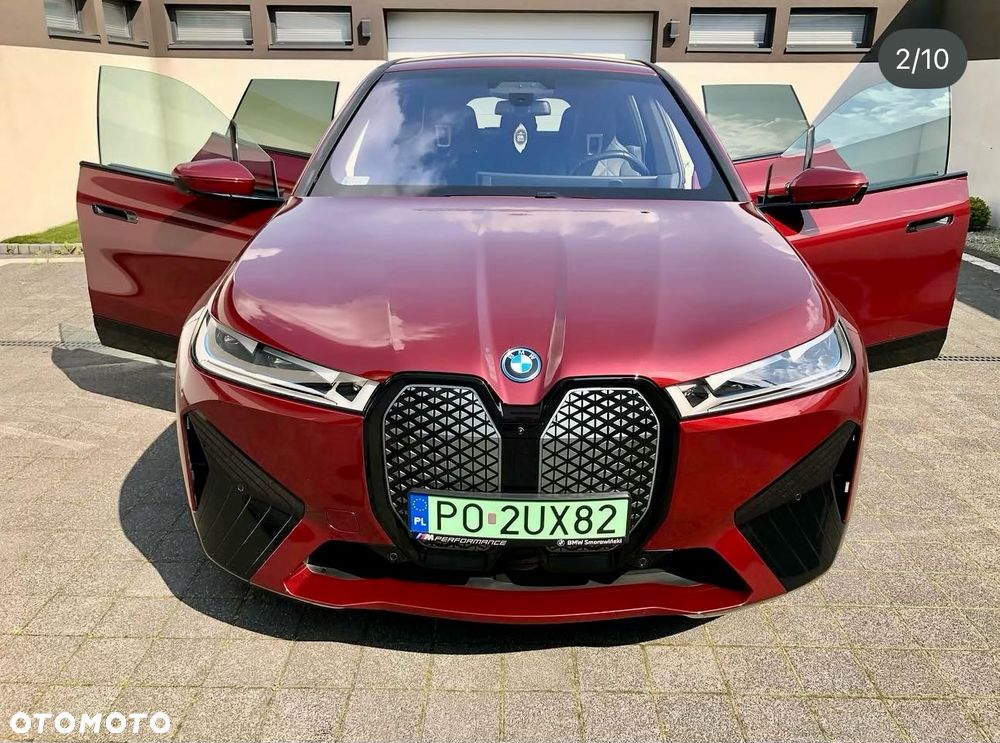 BMW iX xDrive40 76.6kWh Signature - 2