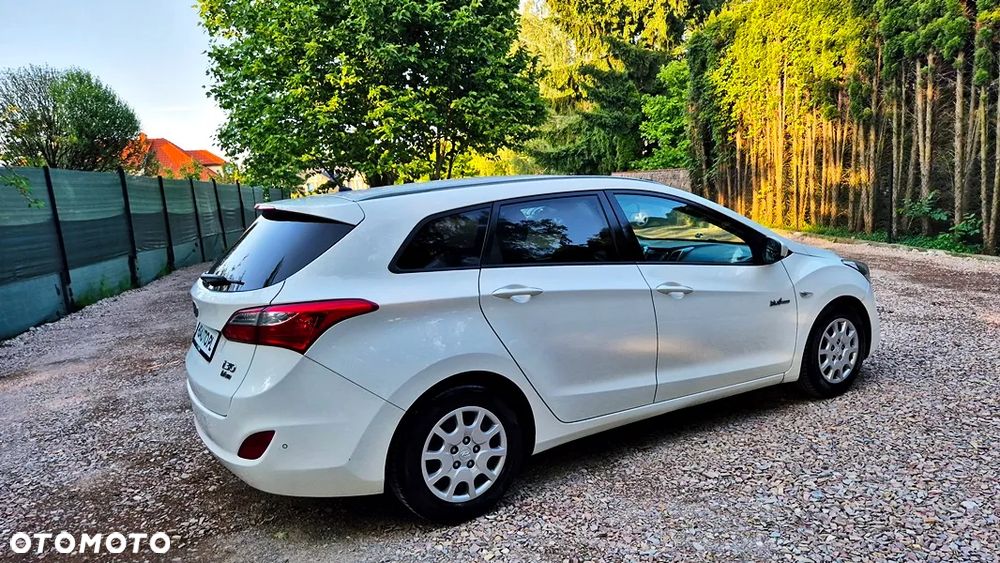 Hyundai i30 blue 1.6 GDI Style - 12