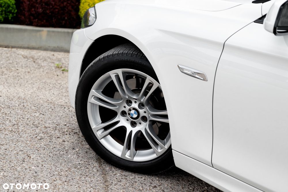 BMW Seria 5 520d - 11
