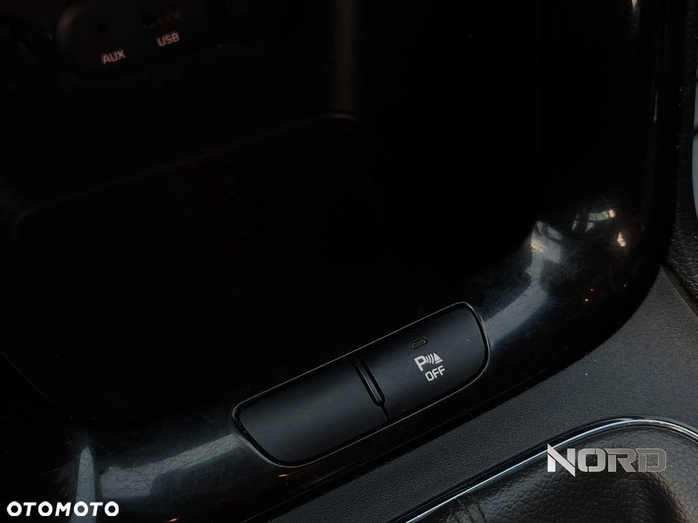 Kia Ceed 1.6 GDI L - 24