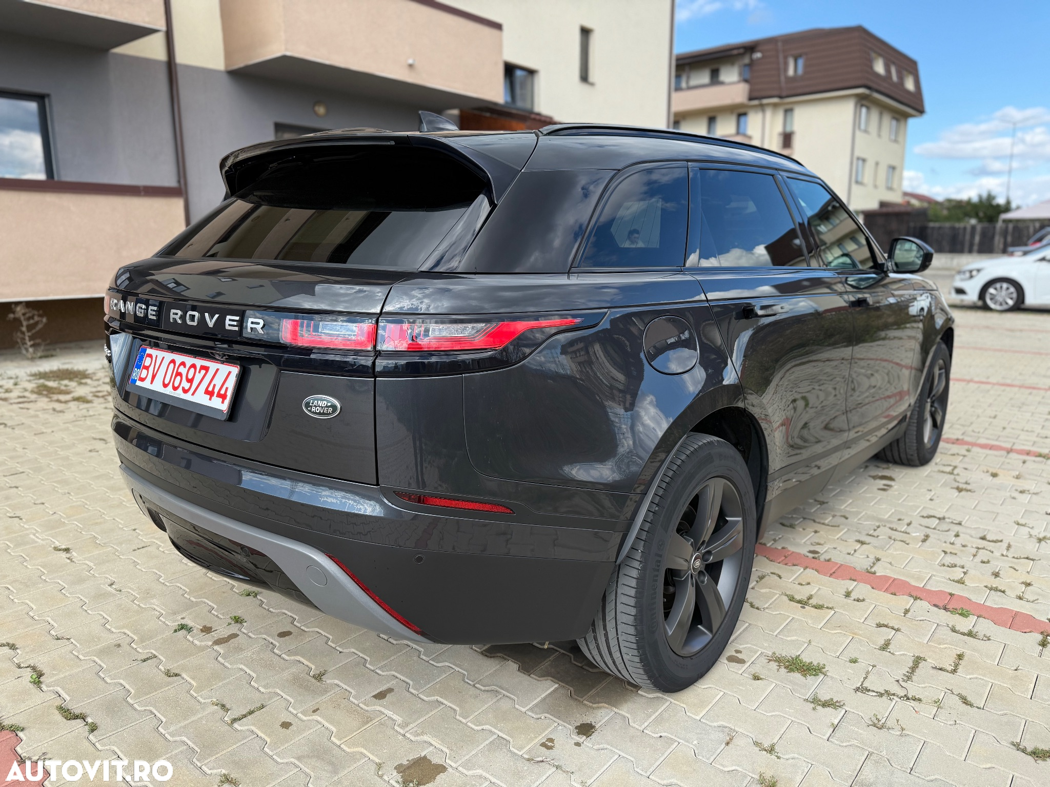 Land Rover Range Rover Velar 2.0 R-Dynamic S - 3