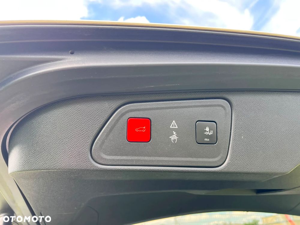 Peugeot 3008 BlueHDi 180 Stop & Start EAT6 GT - 11
