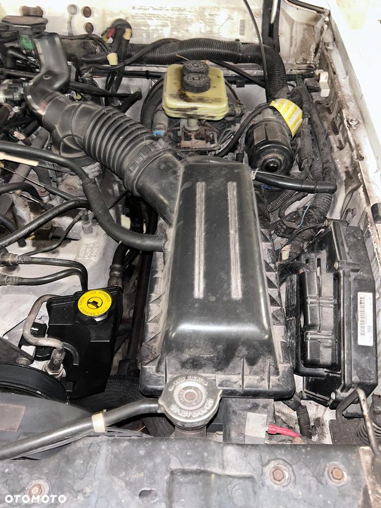 Jeep Cherokee 4.0 Limited - 21