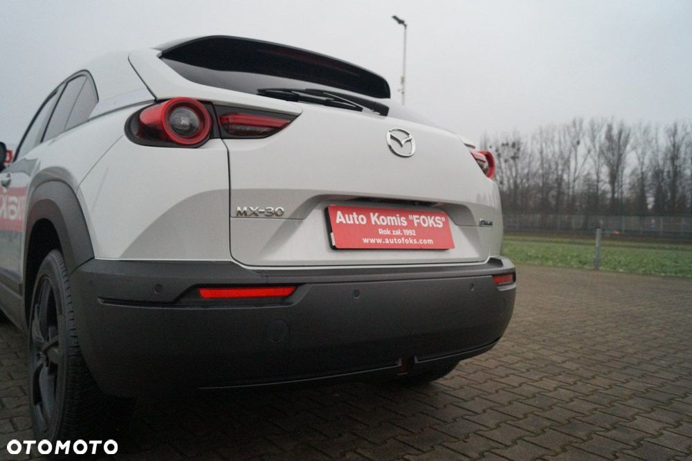 Mazda MX-30 - 12