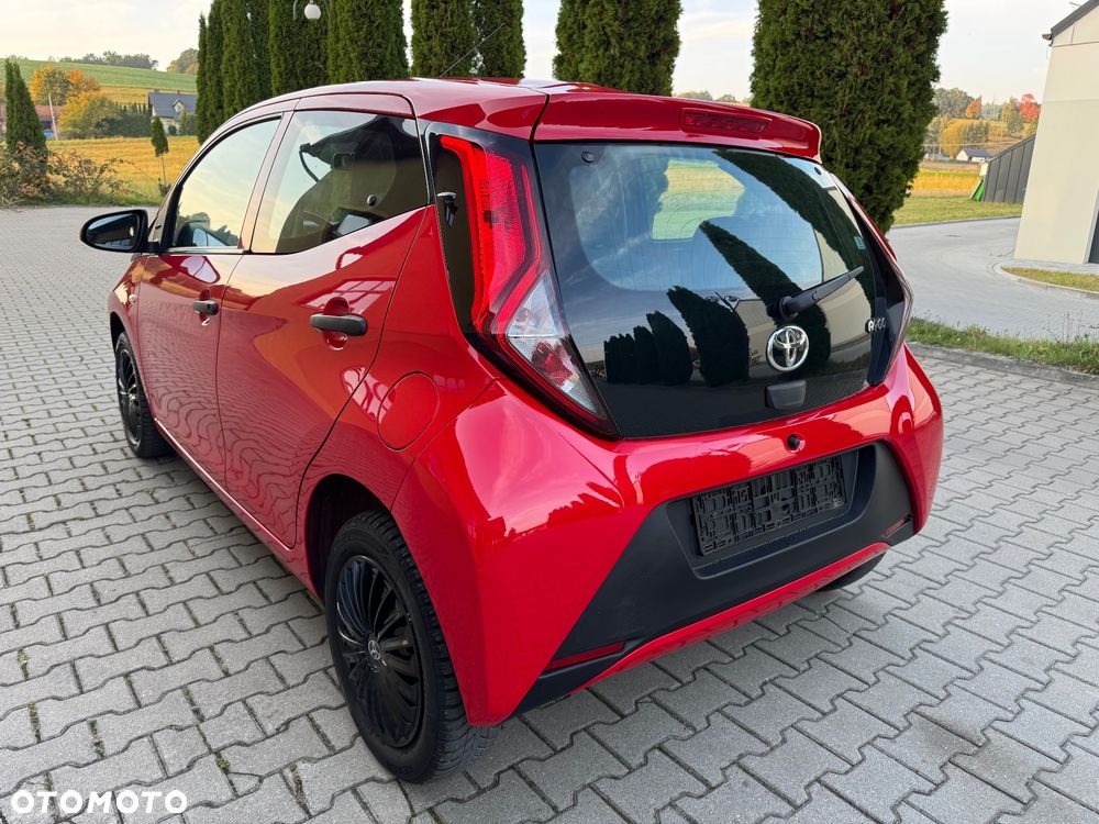 Toyota Aygo x-business - 27
