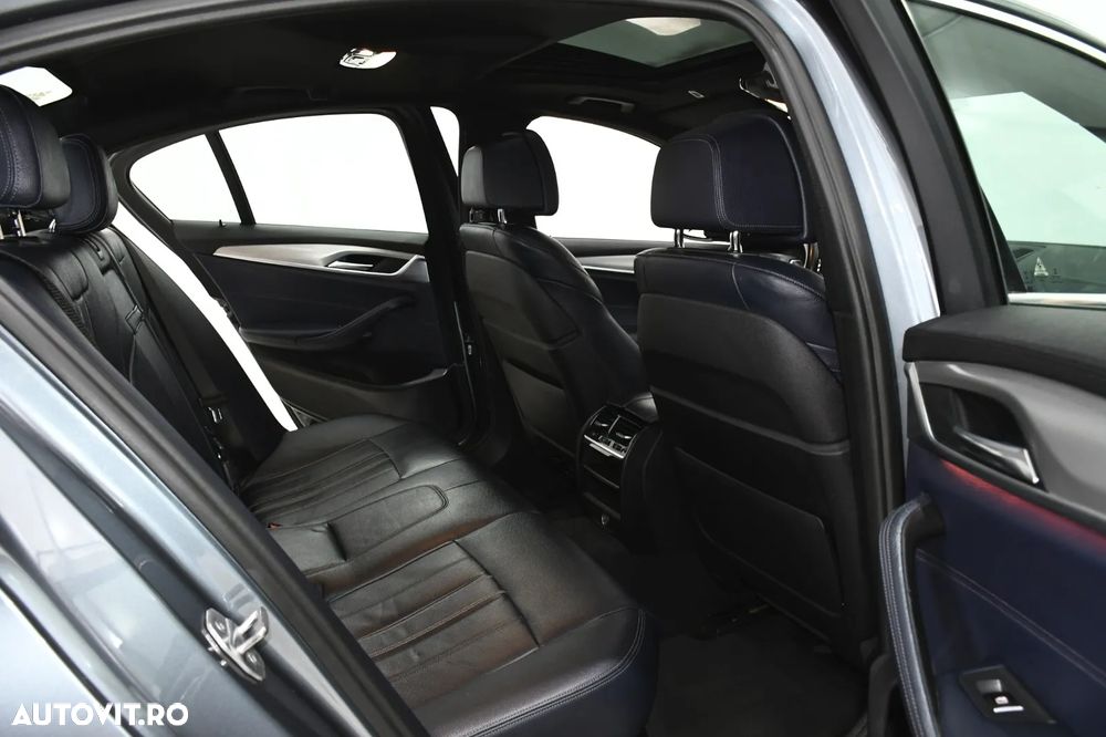 BMW Seria 5 520d Aut. Luxury Line - 12