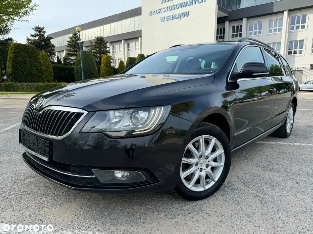 Skoda Superb Combi 2.0 TDI DSG Elegance - 3