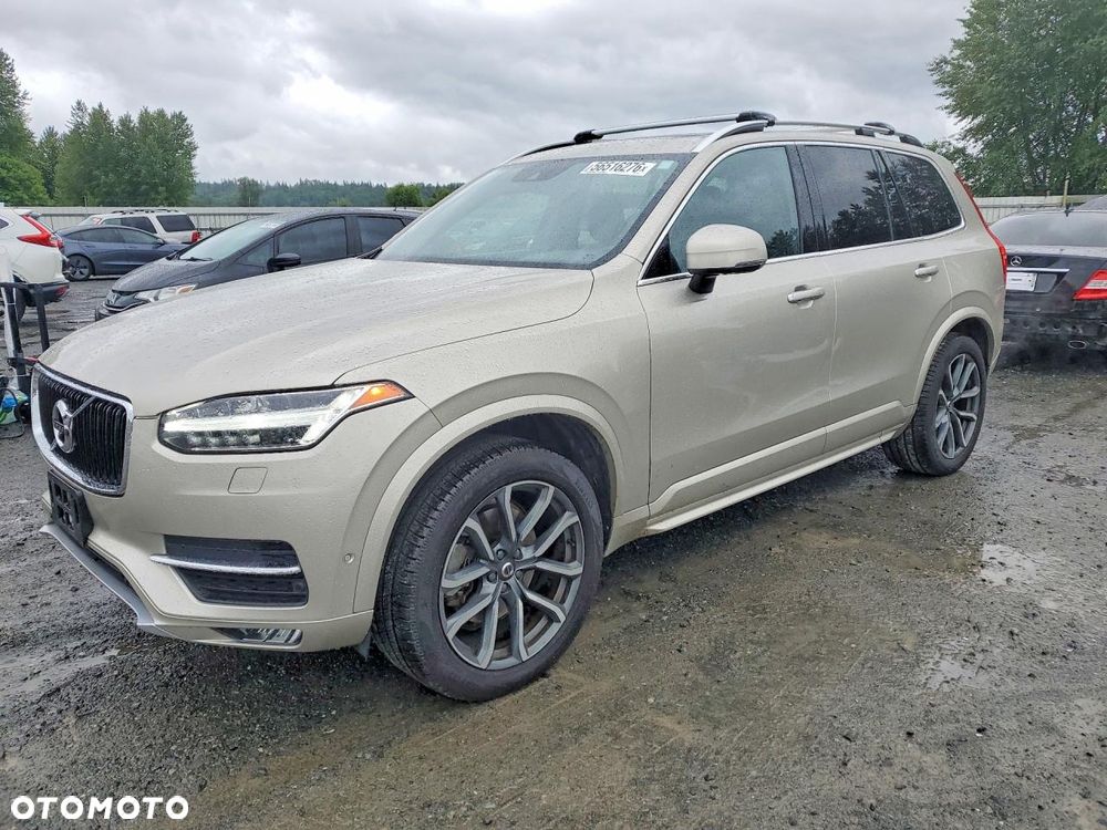 Volvo XC 90 - 1