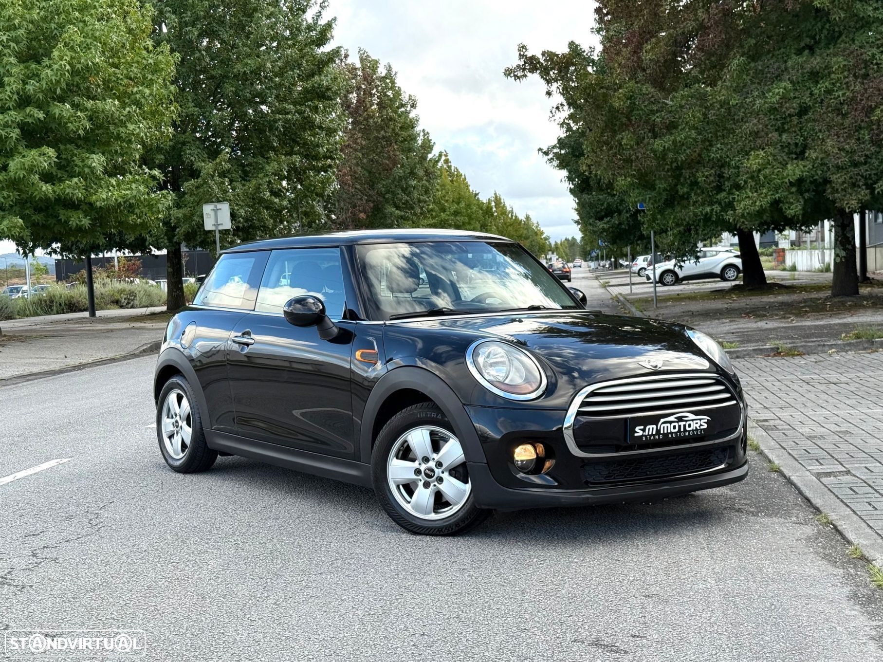 MINI 3 Portas Cooper D - 1